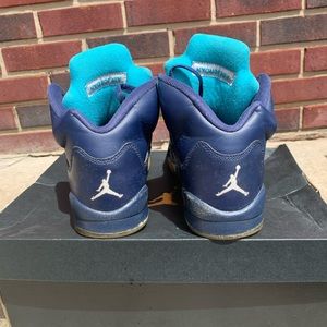 Jordan 5 Retro Hornets